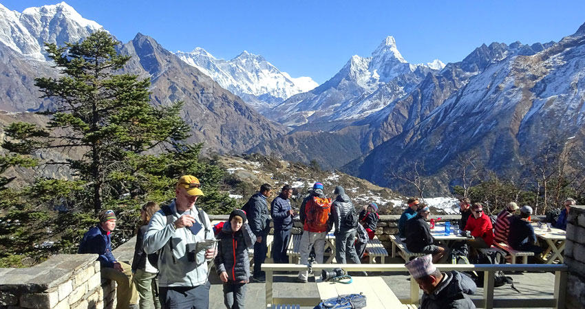 Hiking hotel everest view
