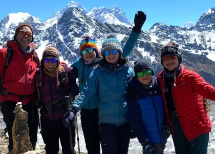 Gokyo lake Ẹgbẹ irin ajo