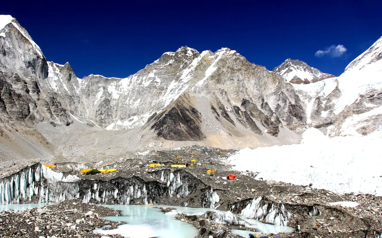Between Earth and Sky: The Majesty of Everest Base Camp